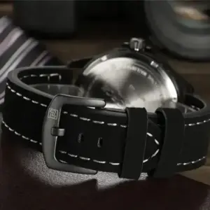 ساعت مچی عقربه‌ای مردانه نیوی فورس مدل NF9074 bw - Image 5